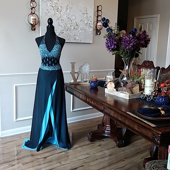 Faviana Dresses & Skirts - Formal Sheer Illusions Sequined Gown by Faviana Couture. Size S 5/6 EUC